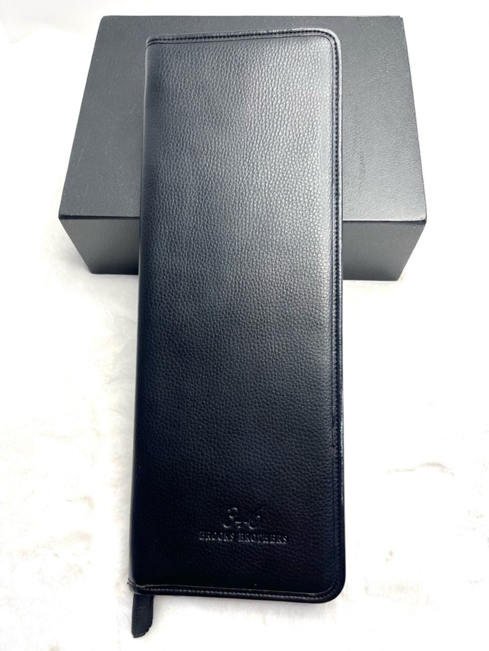 BROOKS BROTHERS 346 Black Zip Travel Tie Case